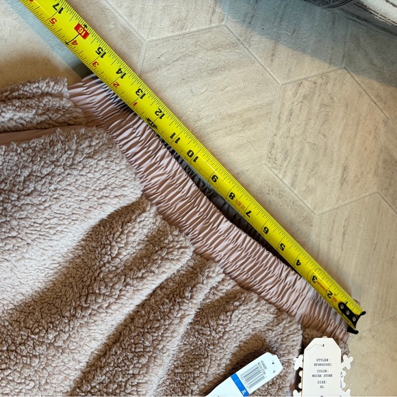 Hippie Rose Fleece  Teddy Joggers in Brown - Picture 2 of 3